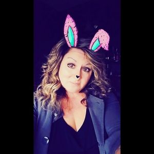 Meet your Posher, Valorie